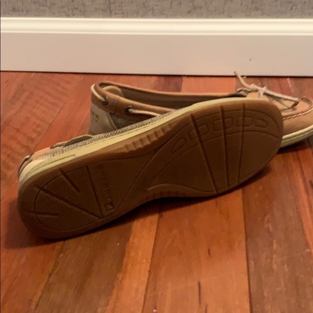 Sperry’s - Picture 2 of 3